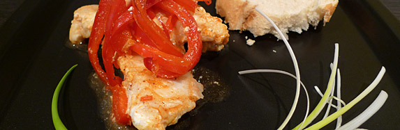 Honig-Knoblauch-Paprikagemüse auf Loup de Mer