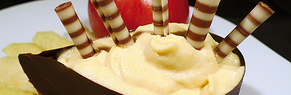 Marzipanmousse im Schokotropfen