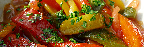 Spanischer Paprika-Tomatensalat