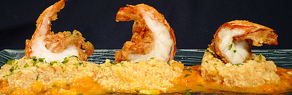 Tempura-Garnelen mit Aprikosen-Couscous