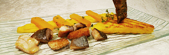 Karpfenfilet mit Grillpolenta und Kürbiscreme