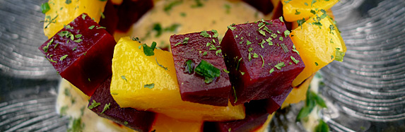 Fruchtiger Rote Bete Salat (als Iglu oder Turmruine)