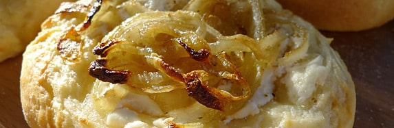 Sauerrahm-Zwiebel-Fladen