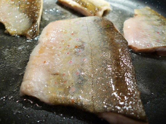 Saiblingsfilets für Pasta Pesce