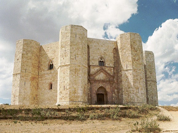 Castel del Monte, Andria. Erbaut von Friedrich II. (HRR) Das Tagesgericht - Was koche ich heute