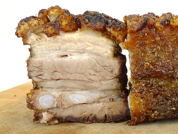 Knuspriger Schweinebauch