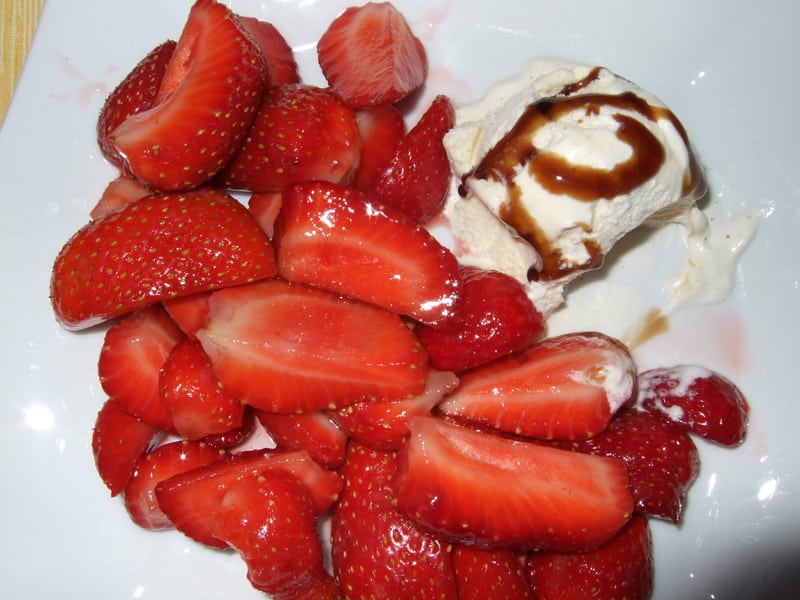 Erdbeeren mit Balsamico-Creme - Aus meinem Kochtopf