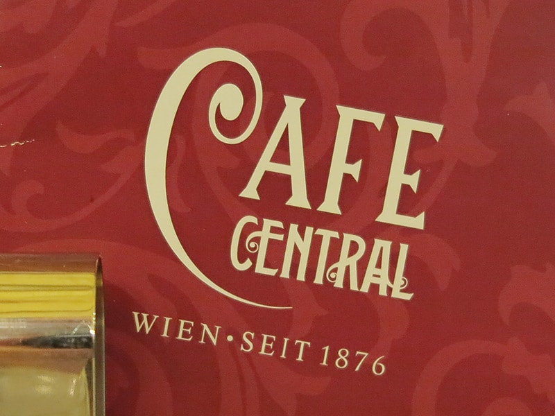 Im Café Central in Wien