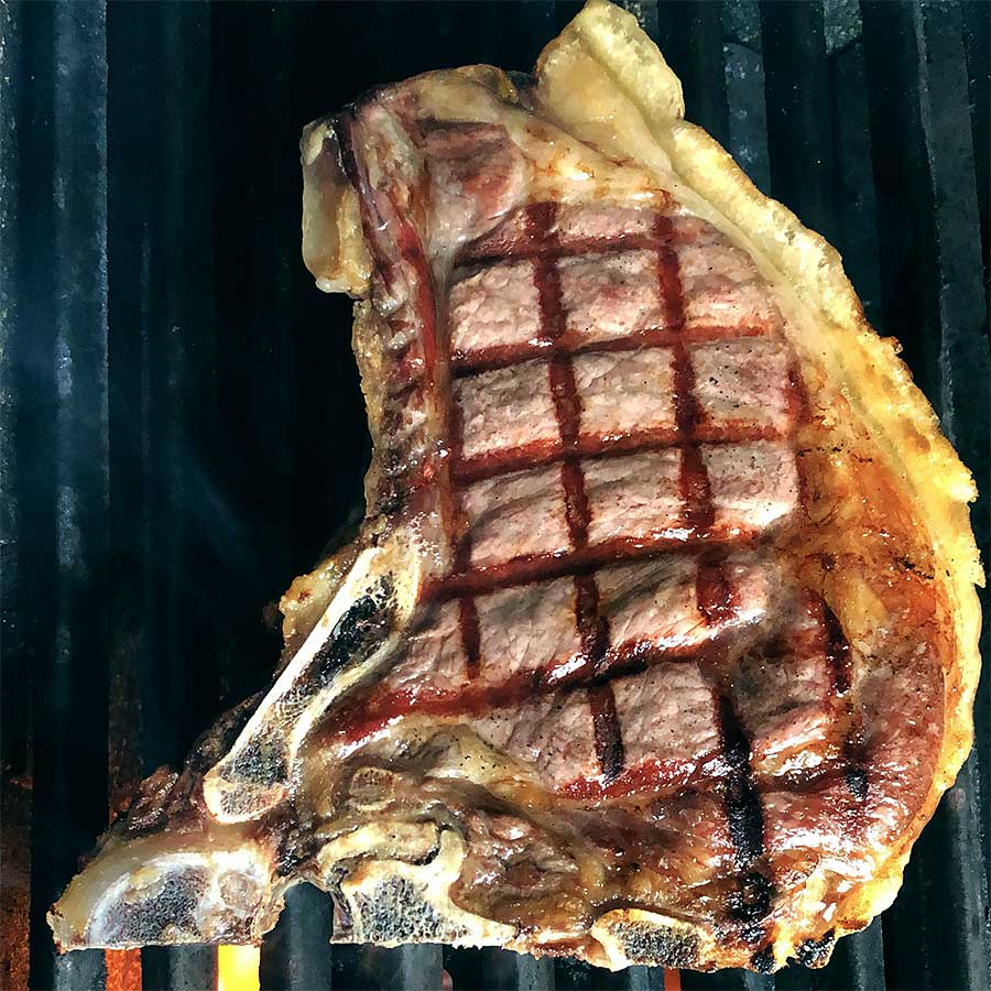 Die 90 - 90 - 90 Methode bei einem T-Bone-Steak - Garzeittabelle am Ende der Seite