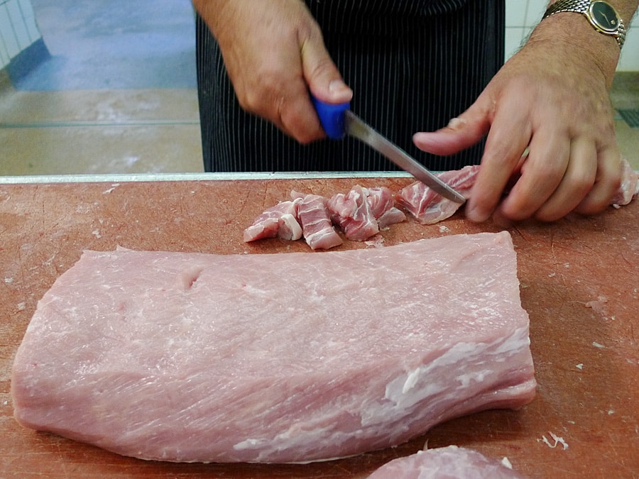 Schweinefleisch richtig schneiden