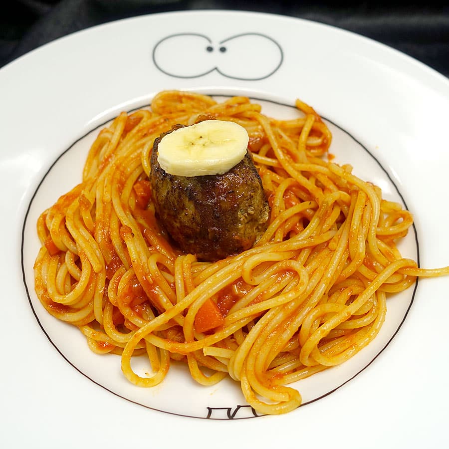 Meatballs - Bananen-Hackbällchen mit Spaghetti und scharfer Tomatensoße