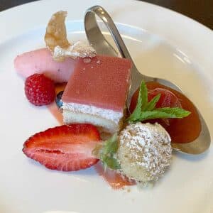 Dessert: Variation von der Erdbeere